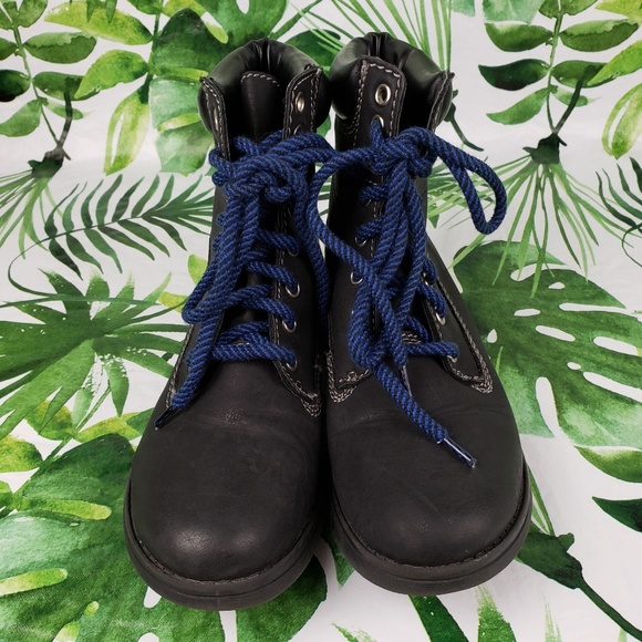 boots with blue laces